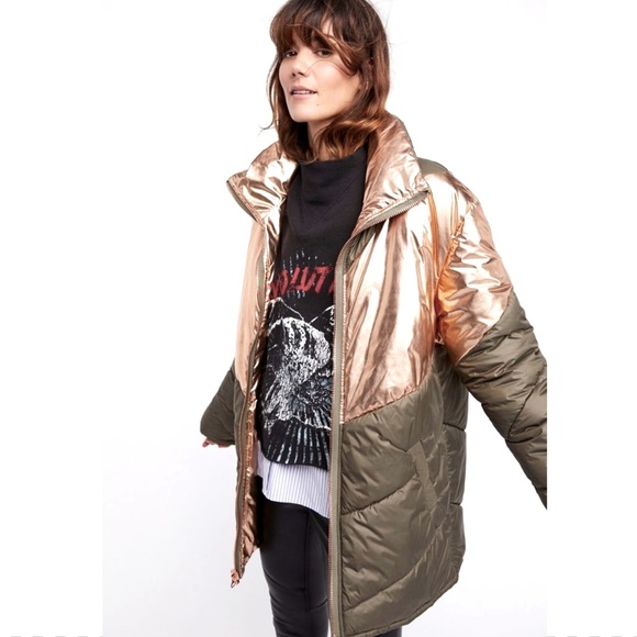 Free People Jackets & Blazers - 💔SOLD💔FREE PEOPLE Reversible Oversized Puffer Winter Coat Metallic Gold Green